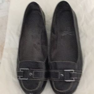 black flat, slightly worn, smoke & pet free home
